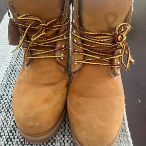 Timberland Tan Boots with Lace-Up Design and Rugged Sole